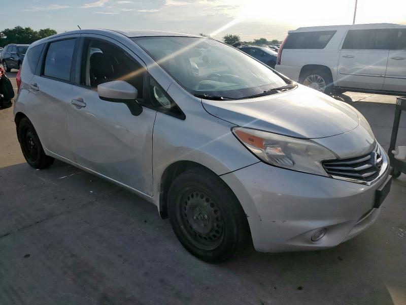 Хэтчбеки NISSAN VERSA 2015 Серебристый