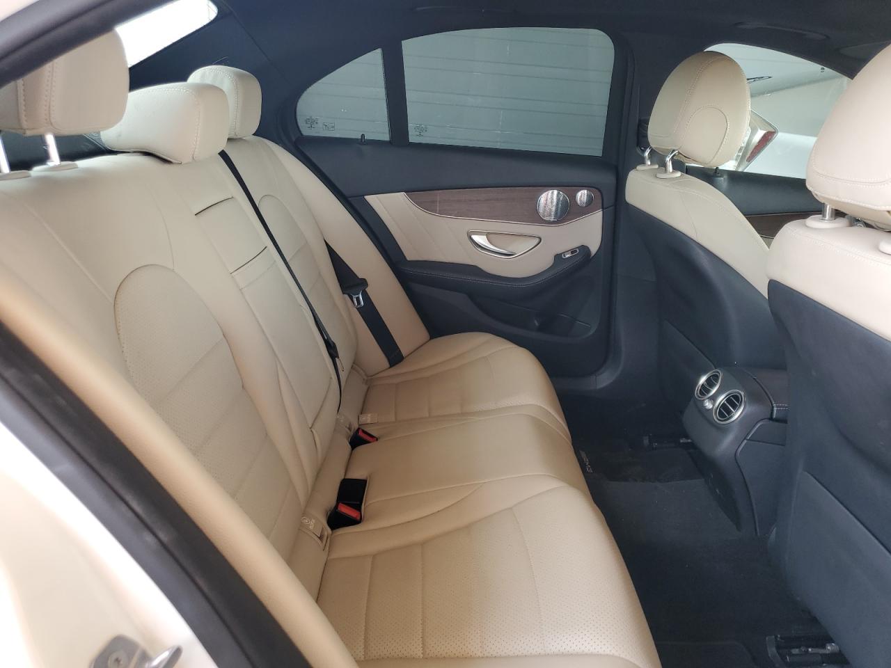 2019 Mercedes-Benz C 300 VIN: 55SWF8DB9KU305468 Lot: 63708675