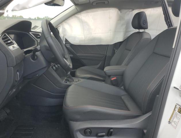  VOLKSWAGEN TIGUAN 2024 Белы