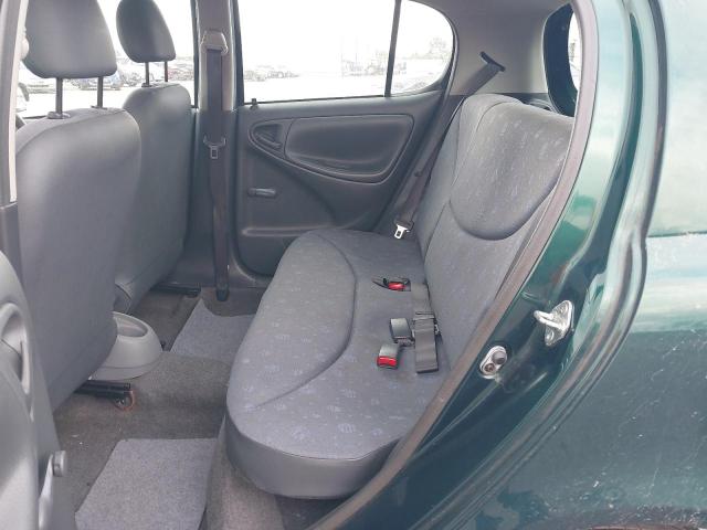 2002 TOYOTA YARIS S