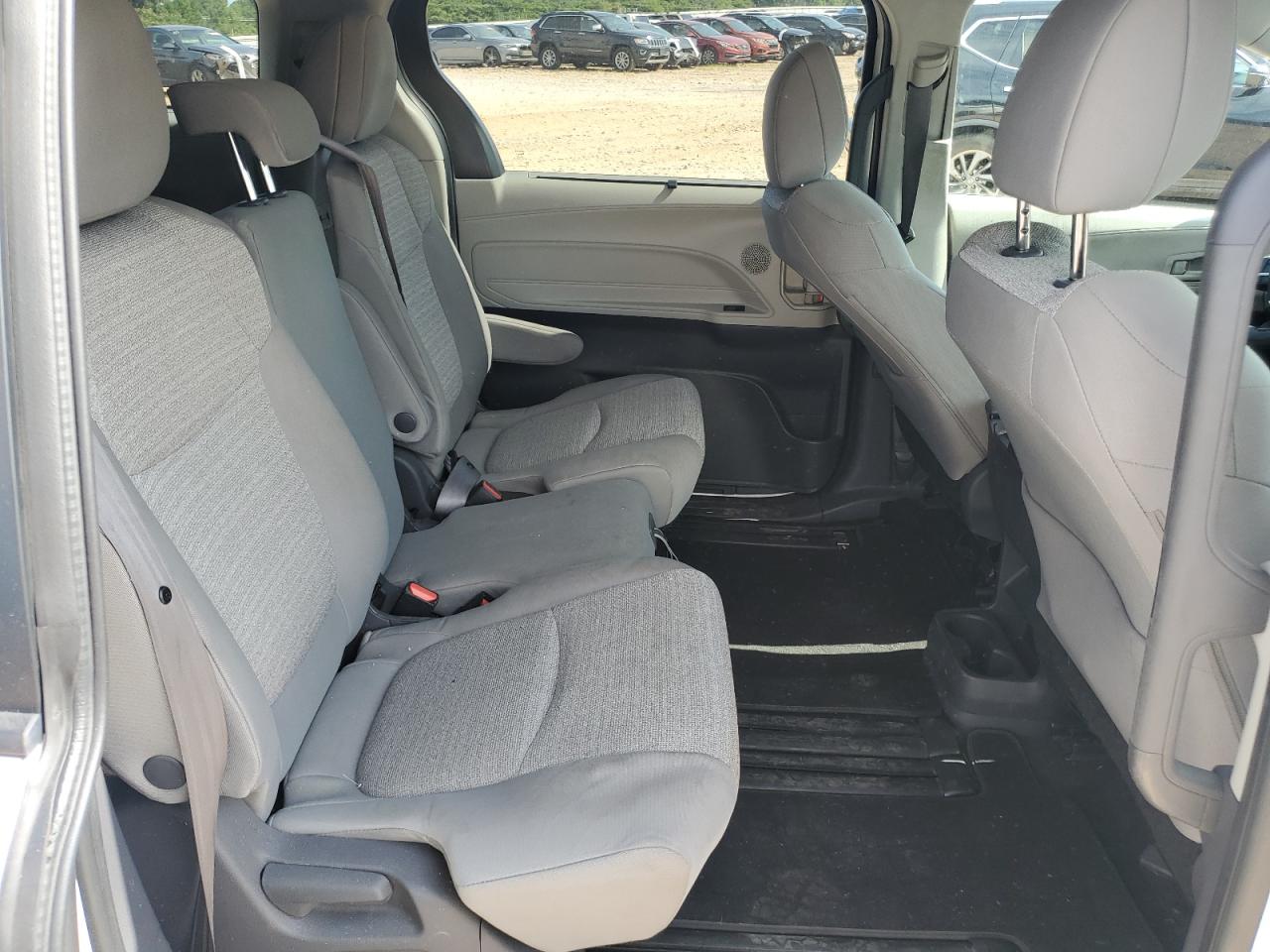 2021 Toyota Sienna Le VIN: 5TDKRKEC9MS065509 Lot: 65430275