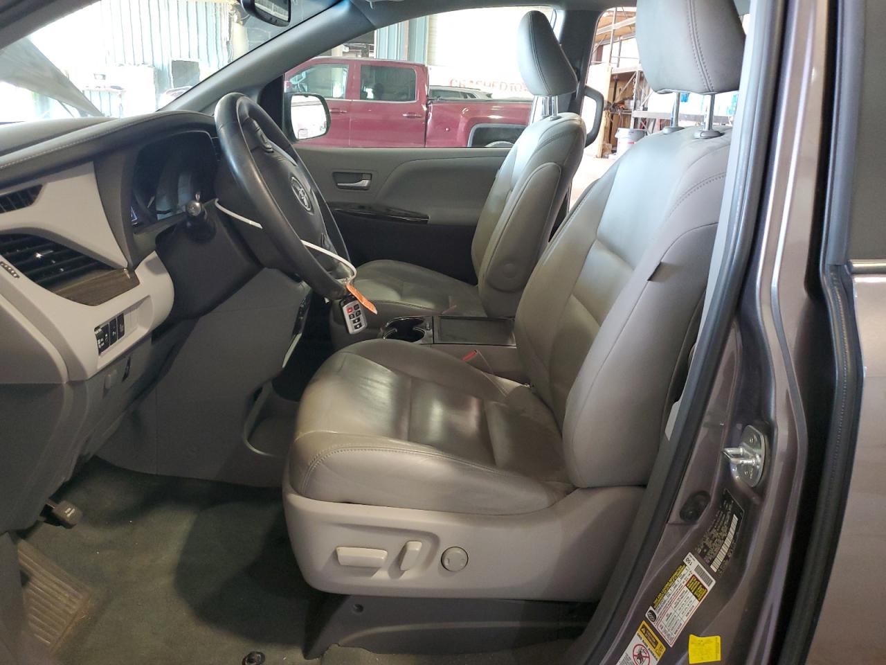 2016 Toyota Sienna Xle VIN: 5TDDK3DC9GS130108 Lot: 62654625