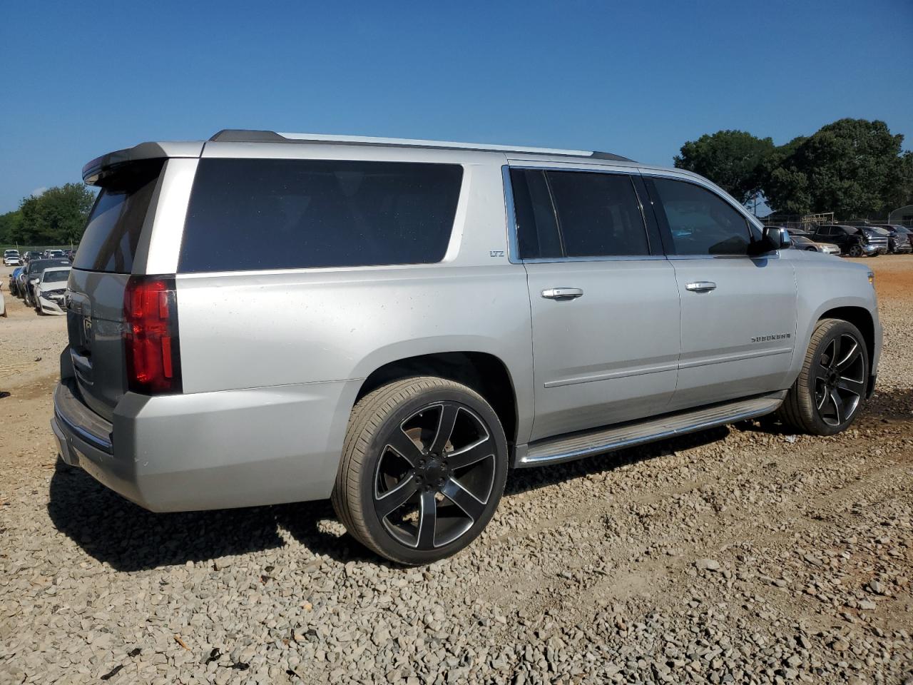 1gnskkkcxfr223003 1GNSKKKCXFR223003 2015 Chevrolet Suburban K1500 Ltz