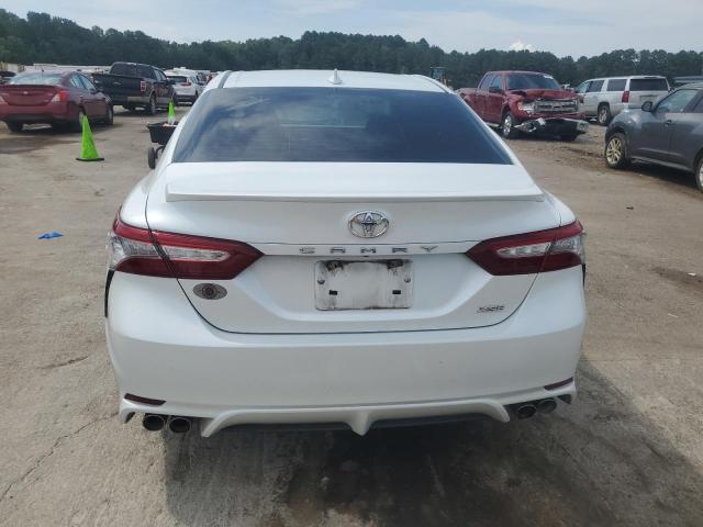  TOYOTA CAMRY 2019 Biały