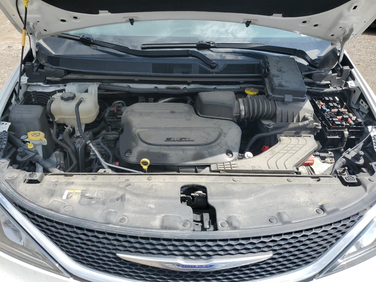 2020 Chrysler Pacifica Touring VIN: 2C4RC1FG9LR251893 Lot: 63566585