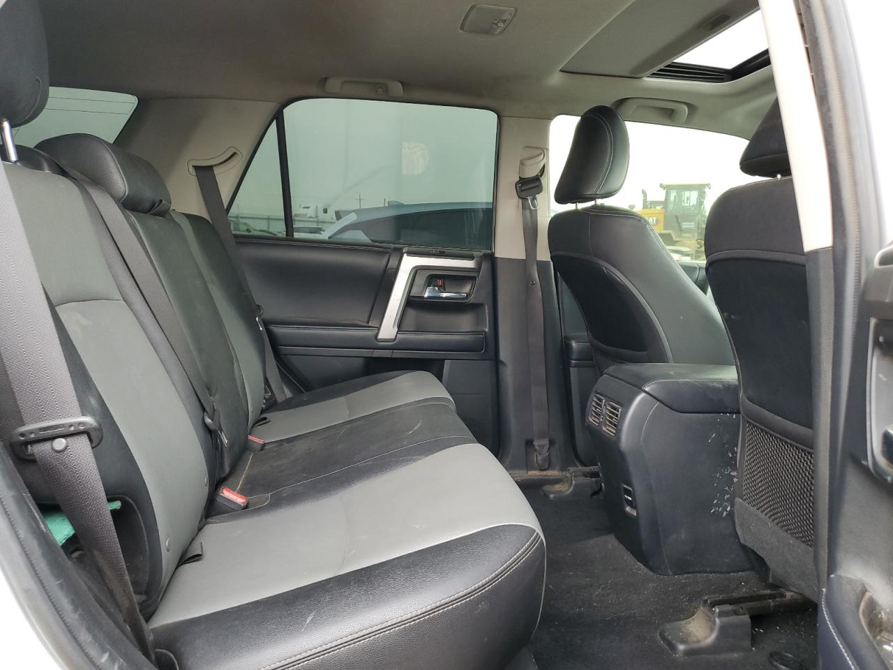 2018 Toyota 4Runner Sr5/Sr5 Premium VIN: JTEBU5JR2J5554325 Lot: 64368695