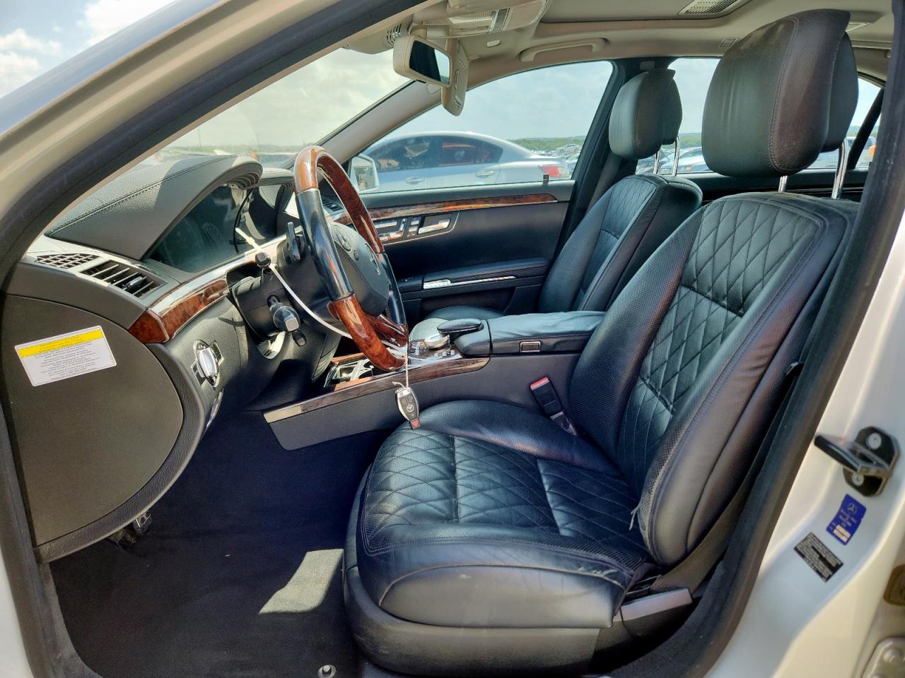 2012 Mercedes-Benz S 550 VIN: WDDNG7DB6CA433106 Lot: 64270265