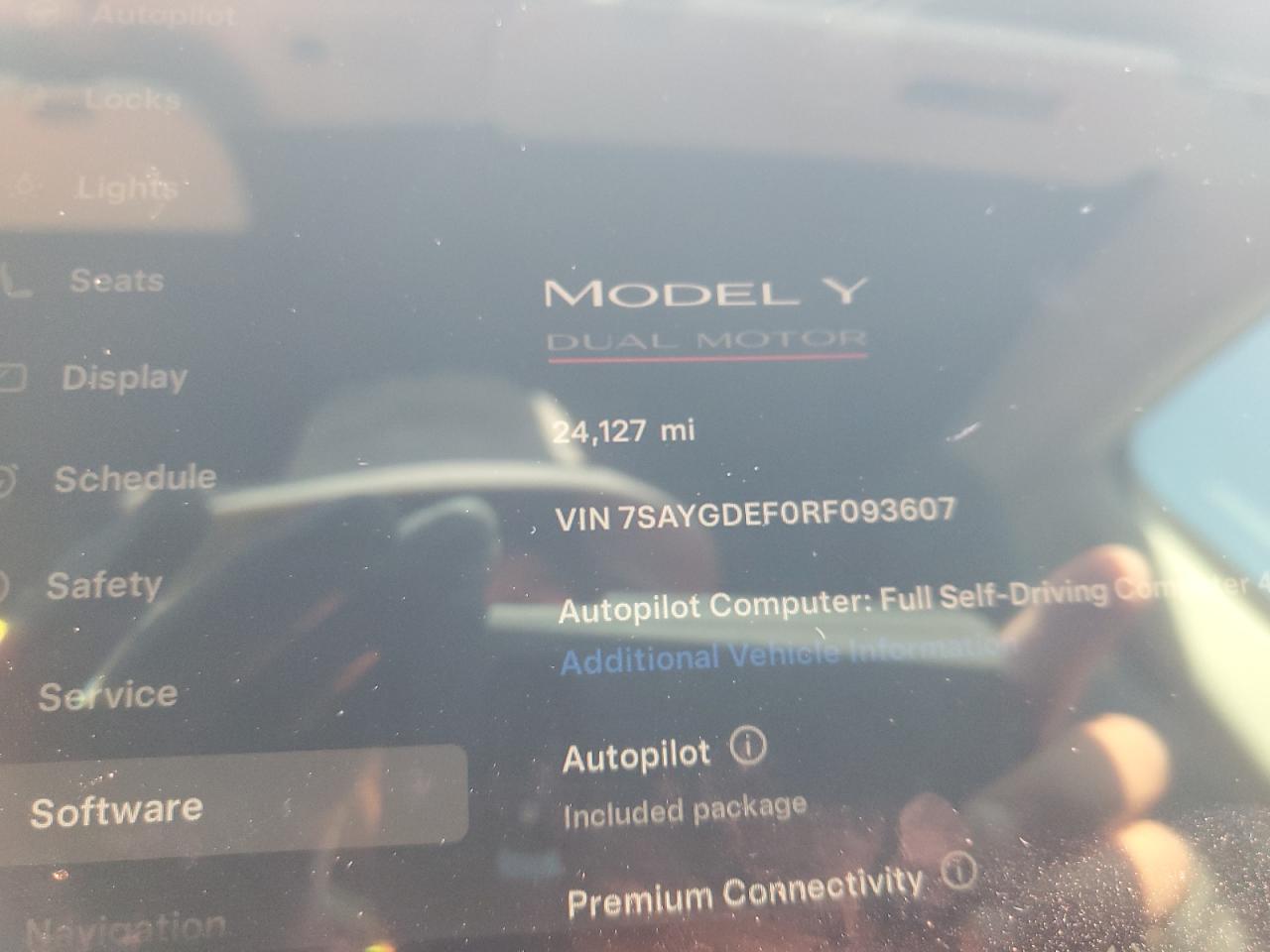 2024 Tesla Model Y VIN: 7SAYGDEF0RF093607 Lot: 65121675
