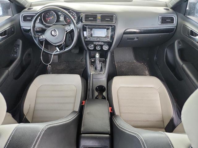 Sedans VOLKSWAGEN JETTA 2015 Biały