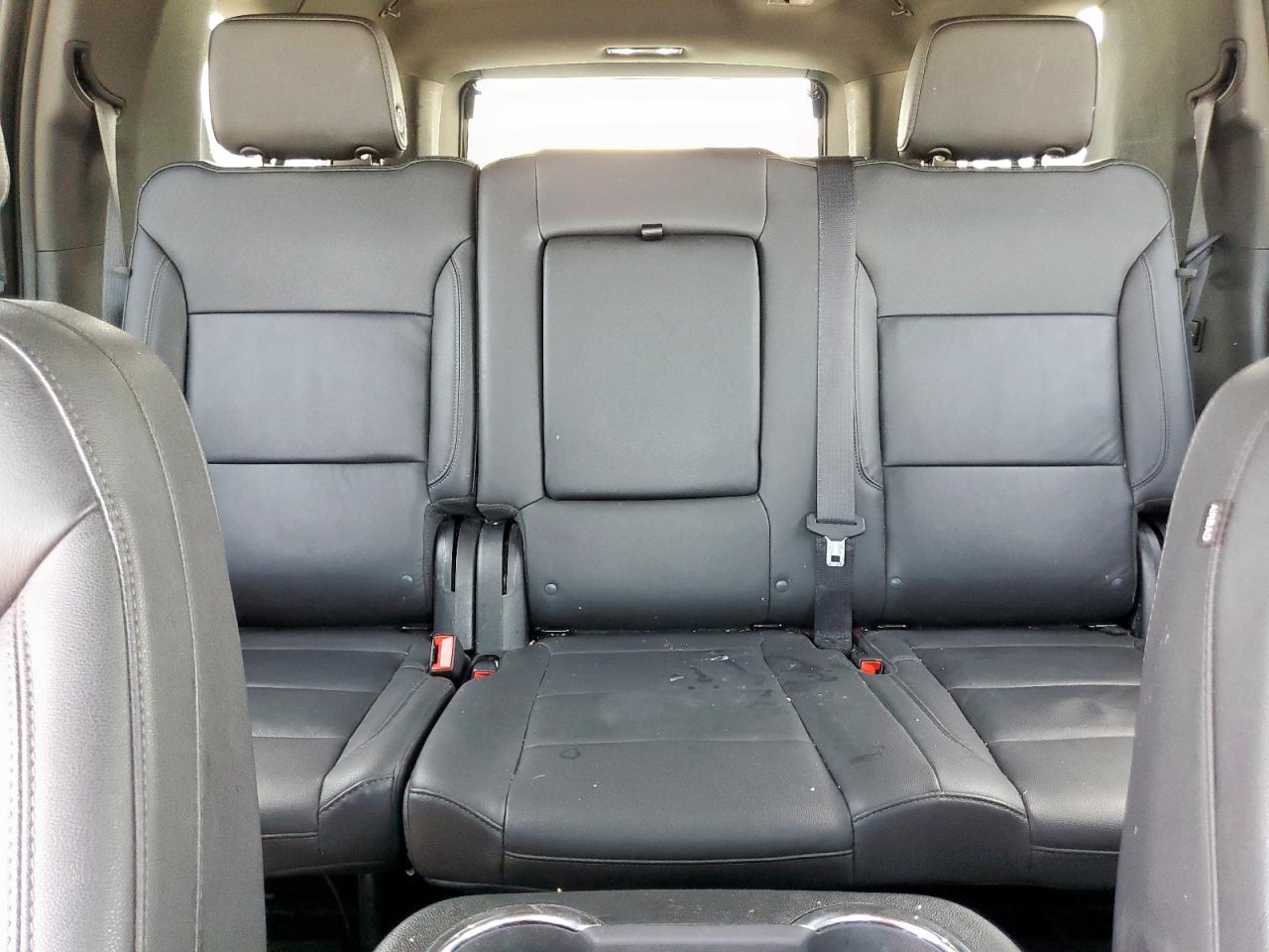 2022 Chevrolet Suburban C1500 Lt VIN: 1GNSCCKD8NR263851 Lot: 63003215