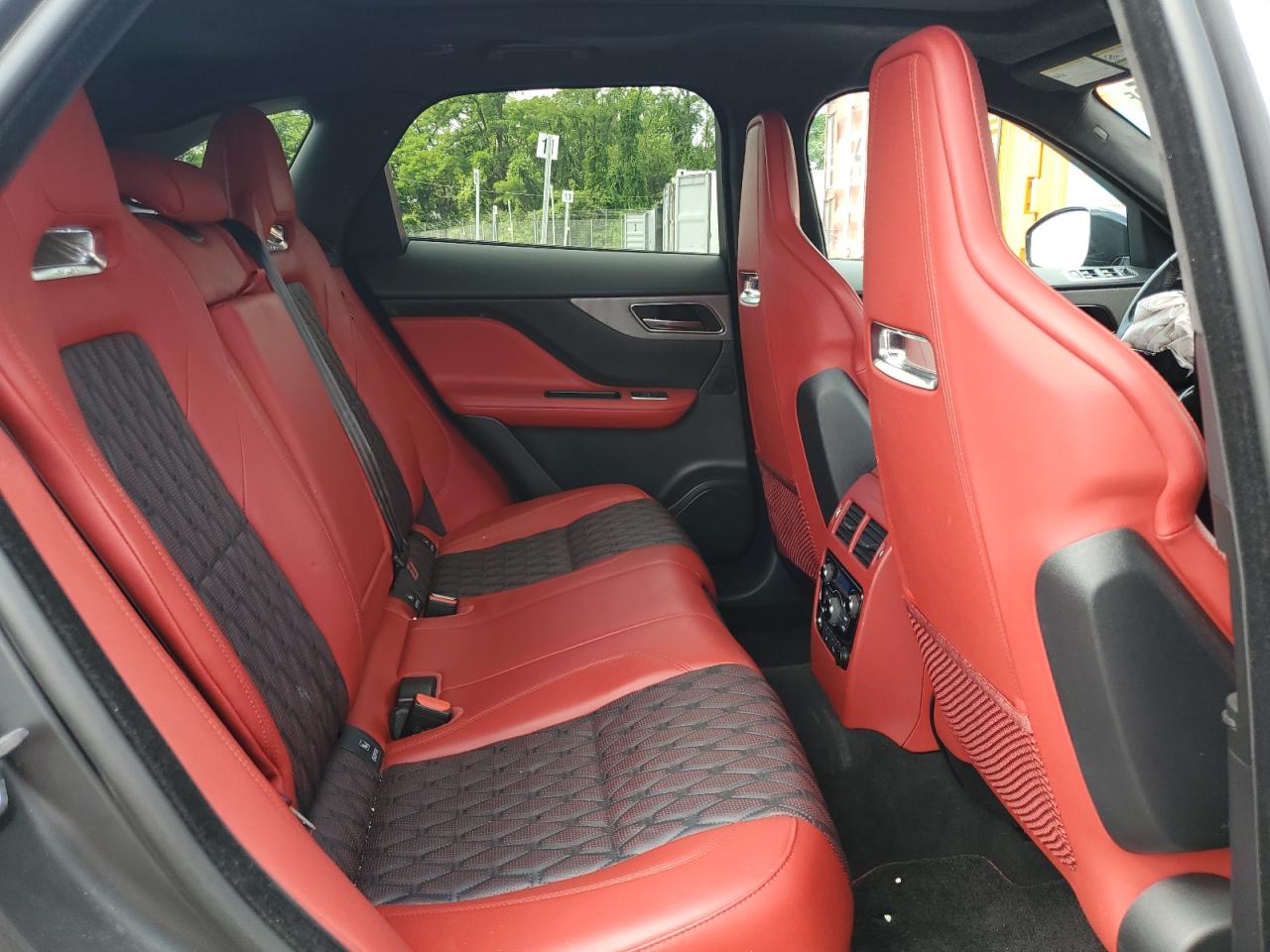 2019 Jaguar F-Pace Svr VIN: SADCZ2EE8KA606005 Lot: 63608455