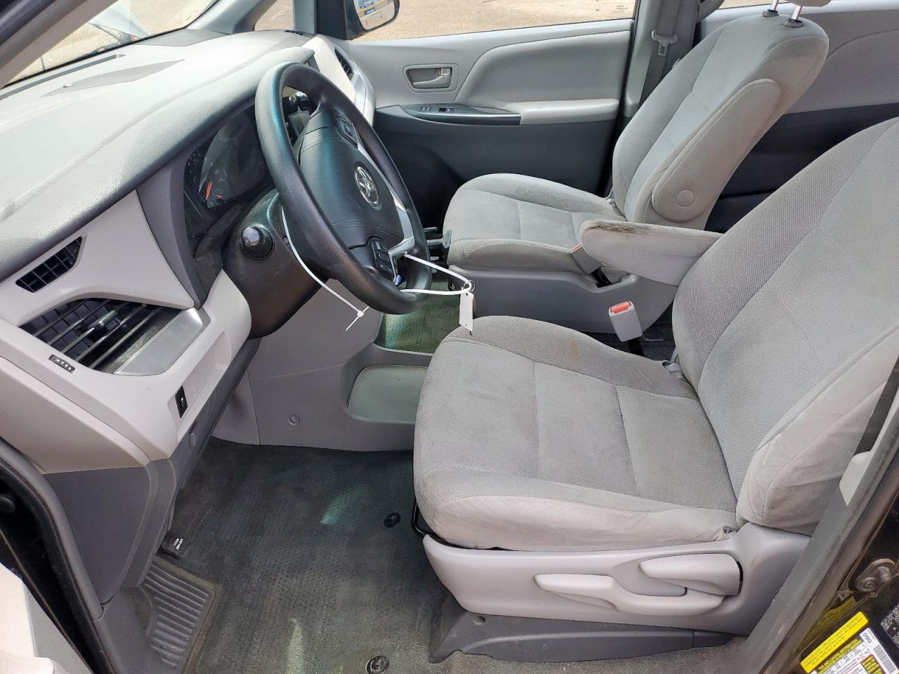 2015 Toyota Sienna VIN: 5TDZK3DC3FS673667 Lot: 64494195