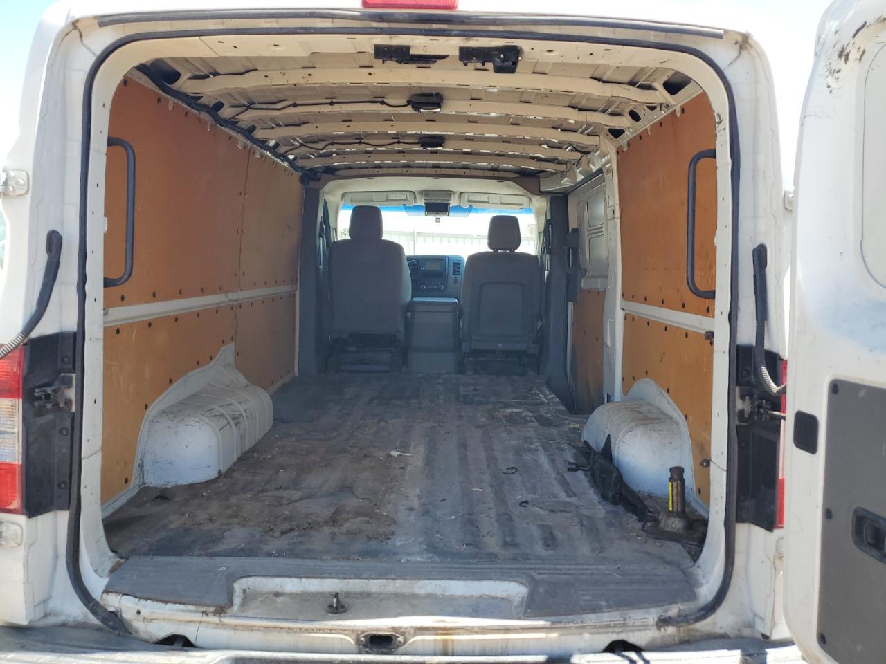 1n6af0ky8fn808482 1N6AF0KY8FN808482 2015 Nissan Nv 2500