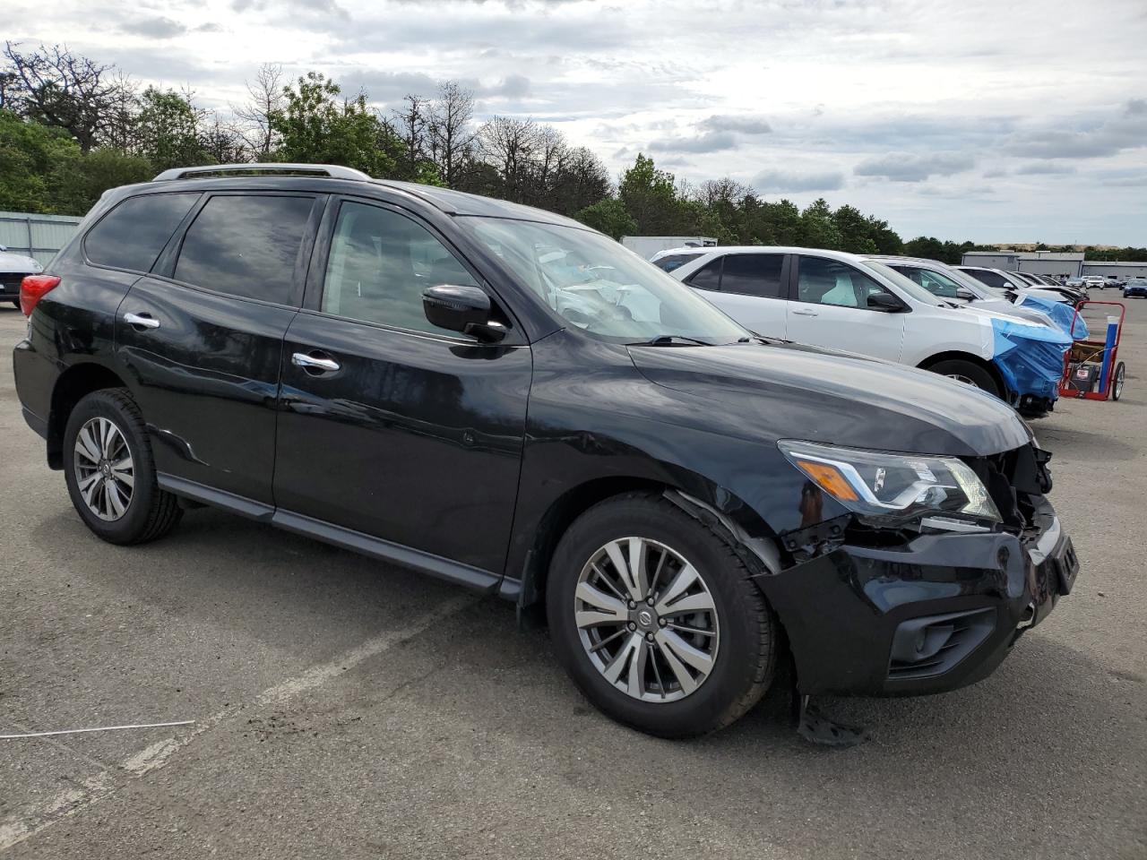 2019 Nissan Pathfinder S VIN: 5N1DR2MM7KC650747 Lot: 64952775