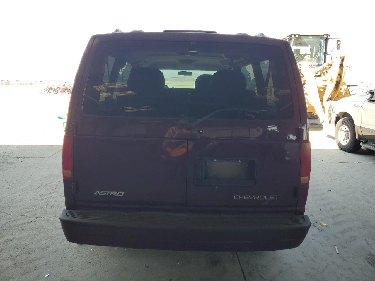 2002 Chevrolet Astro VIN: 1GNDM19X63B122051 Lot: 59756405