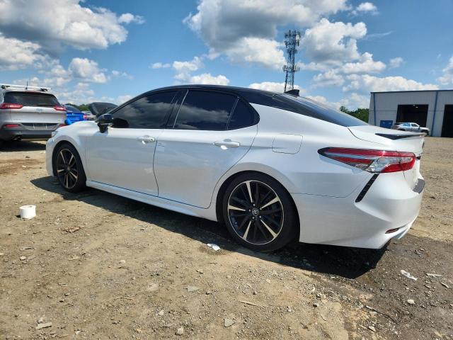  TOYOTA CAMRY 2019 Белы