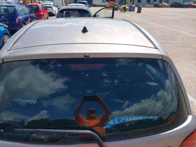 2005 TOYOTA YARIS COLO