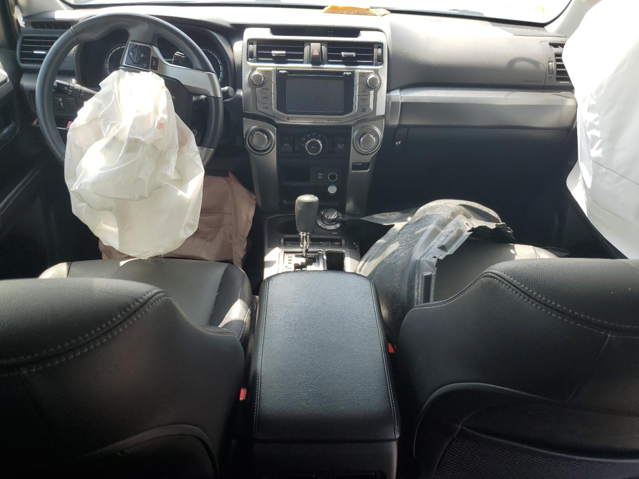 2018 Toyota 4Runner Sr5/Sr5 Premium VIN: JTEBU5JRXJ5603738 Lot: 65630905