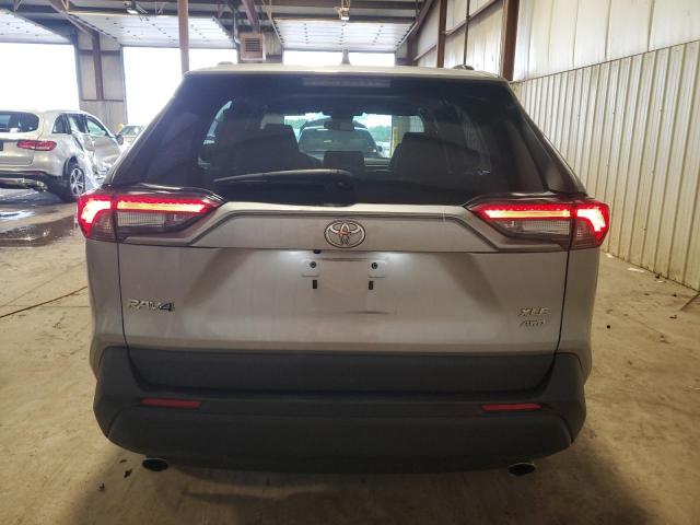  TOYOTA RAV4 2022 Srebrny