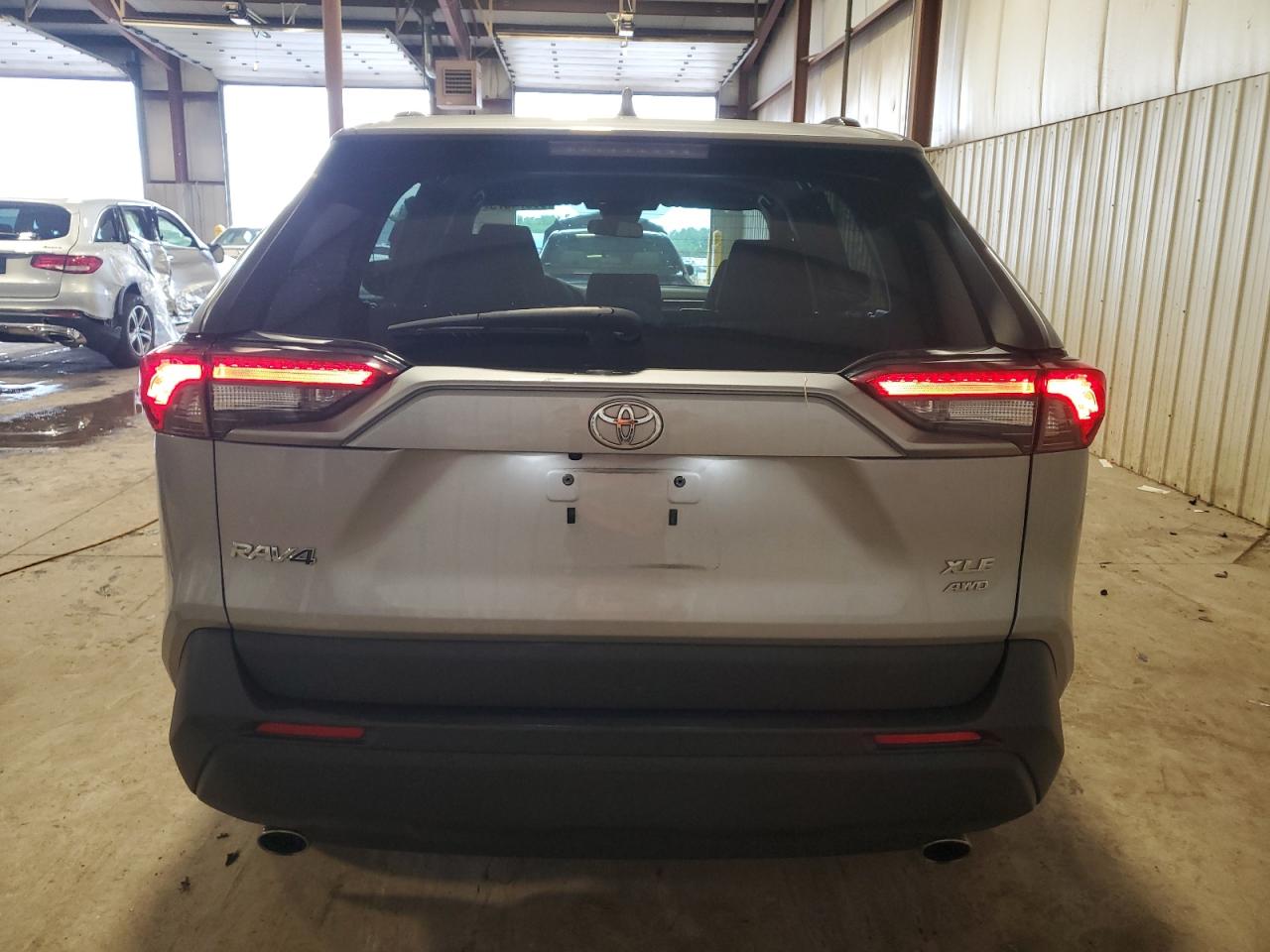 2022 Toyota Rav4 Xle VIN: 2T3P1RFV2NW262043 Lot: 65374675