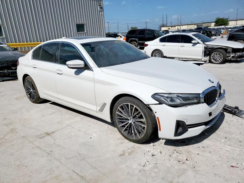  BMW 5 SERIES 2021 Белы