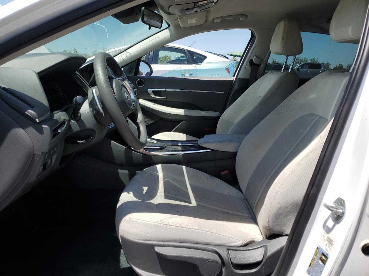 2021 Hyundai Sonata Hybrid VIN: KMHL24JJ3MA035472 Lot: 64060875