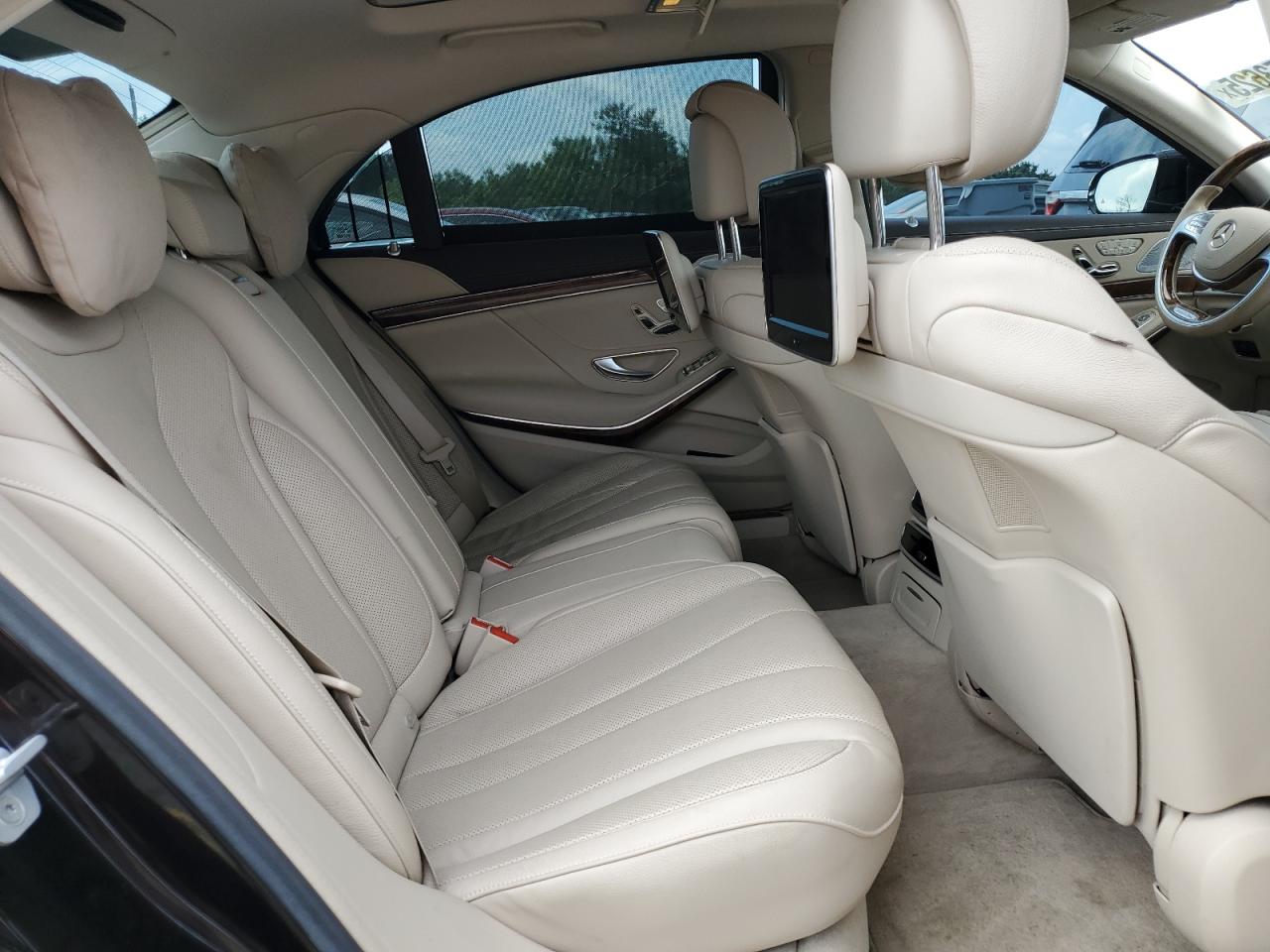 2014 Mercedes-Benz S 550 4Matic VIN: WDDUG8FB4EA047625 Lot: 63053625