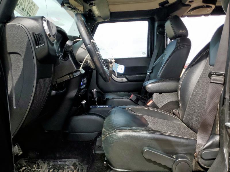 Parquets JEEP WRANGLER 2014 Czarny
