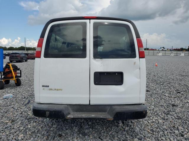 Minivans CHEVROLET EXPRESS 2017 Biały