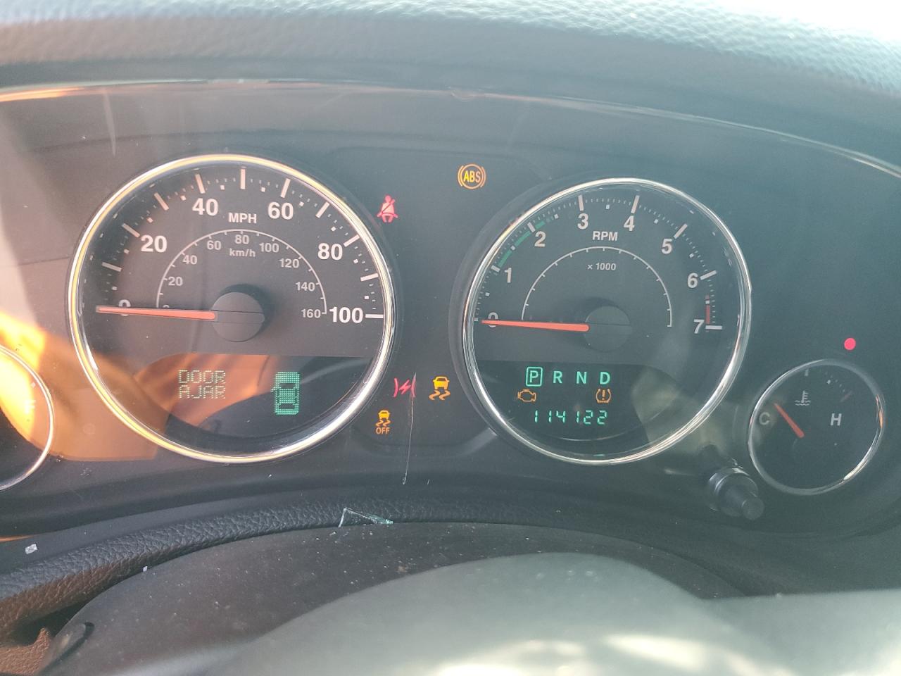 2013 Jeep Wrangler Unlimited Sport VIN: 1C4BJWDG0DL503418 Lot: 64759785