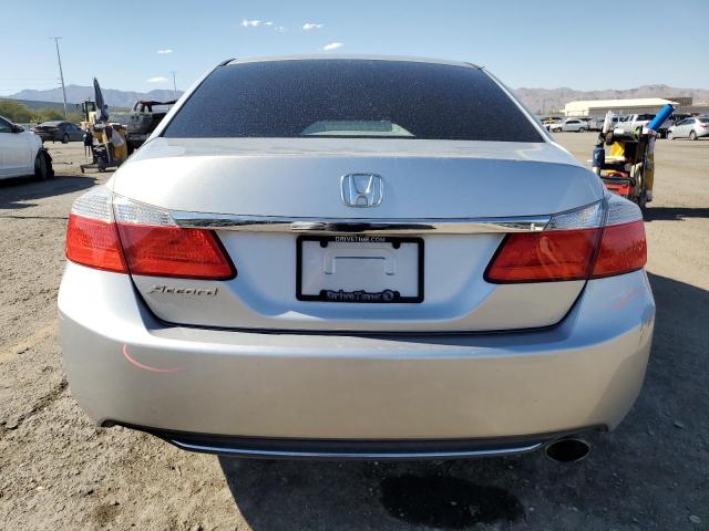 Sedans HONDA ACCORD 2013 Srebrny
