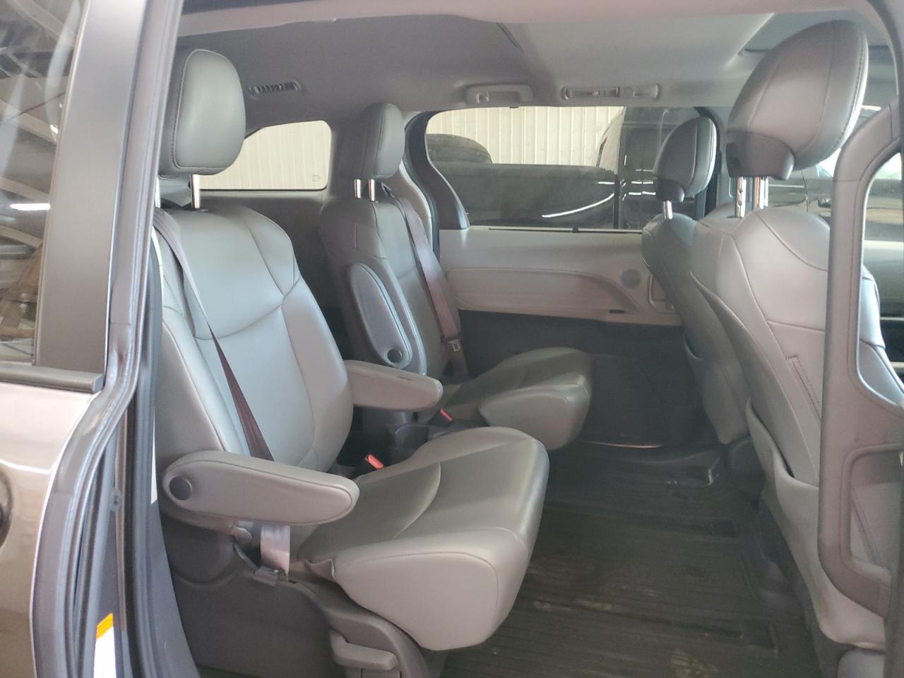 2021 Toyota Sienna Xle VIN: 5TDJSKFCXMS028497 Lot: 64081715