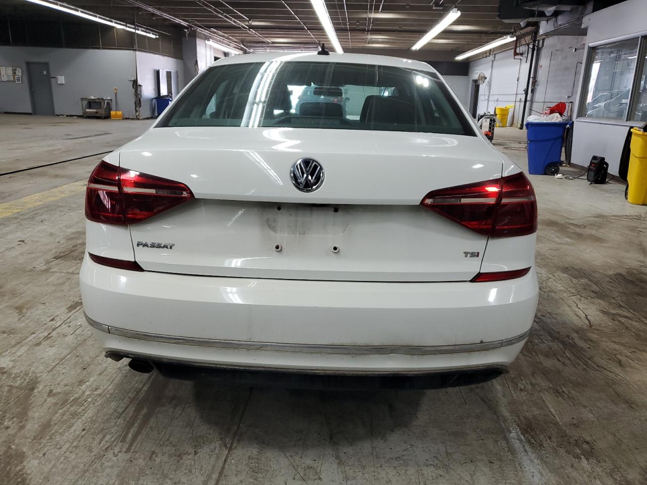 2018 Volkswagen Passat S VIN: 1VWAA7A31JC025196 Lot: 65194605