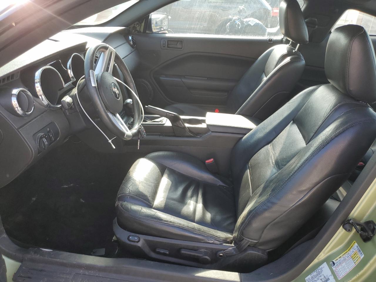 2006 Ford Mustang VIN: 1ZVFT80N465131758 Lot: 63397375