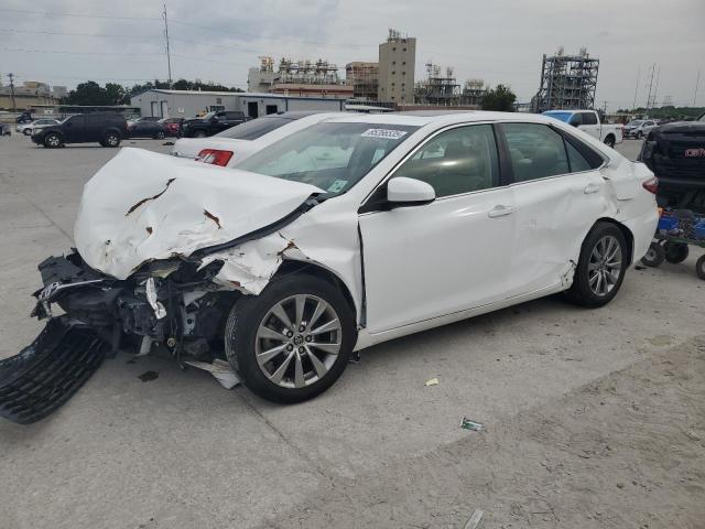  TOYOTA CAMRY 2015 White