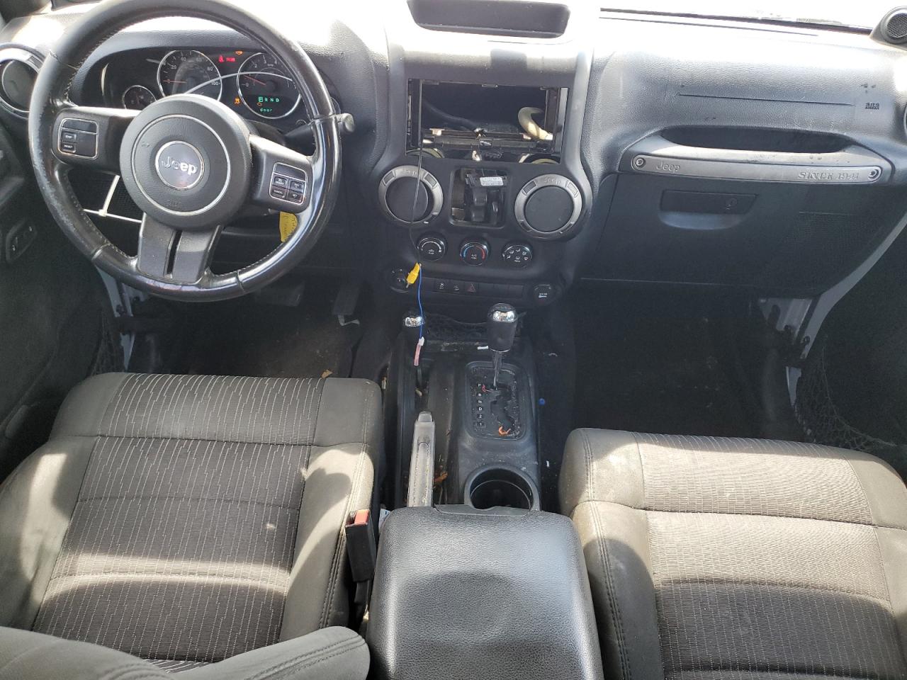 2011 Jeep Wrangler Unlimited Sport VIN: 1J4BA3H12BL640744 Lot: 63747095