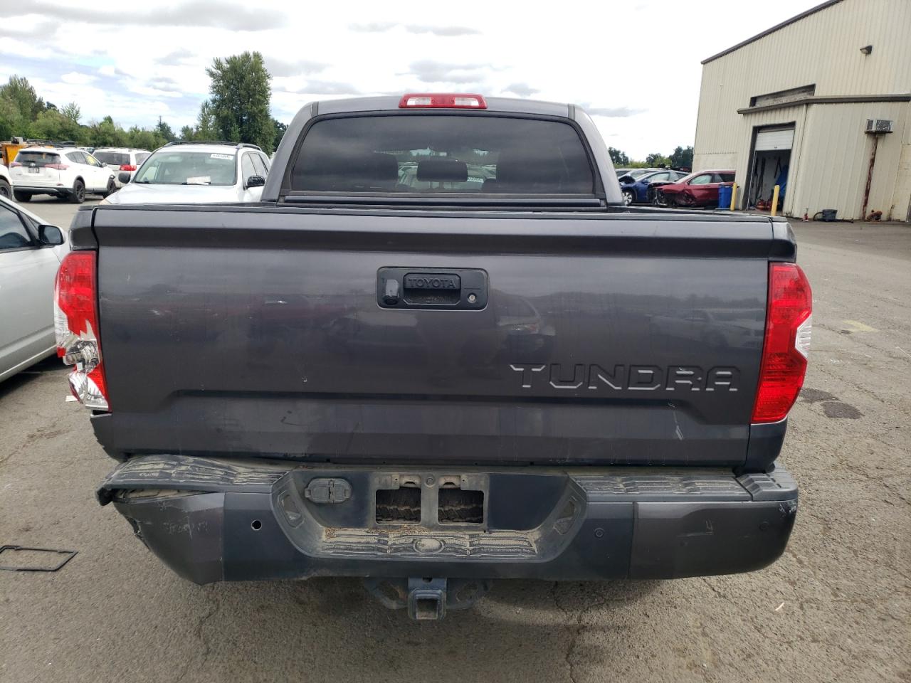 2017 Toyota Tundra Crewmax Limited VIN: 5TFHY5F10HX668831 Lot: 63878835