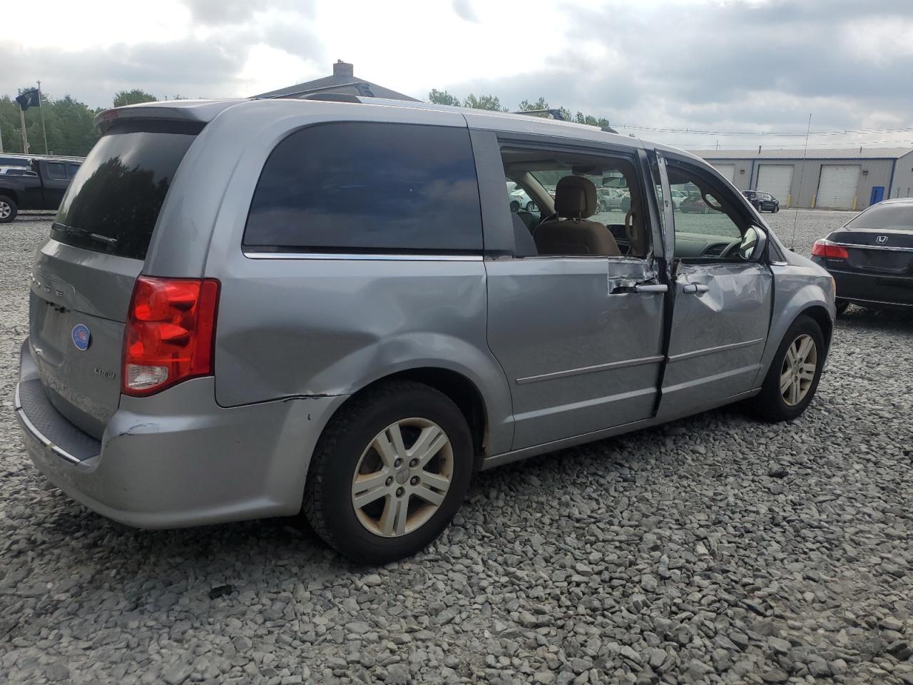 2013 Dodge Grand Caravan Crew VIN: 2C4RDGDG8DR800701 Lot: 64766325