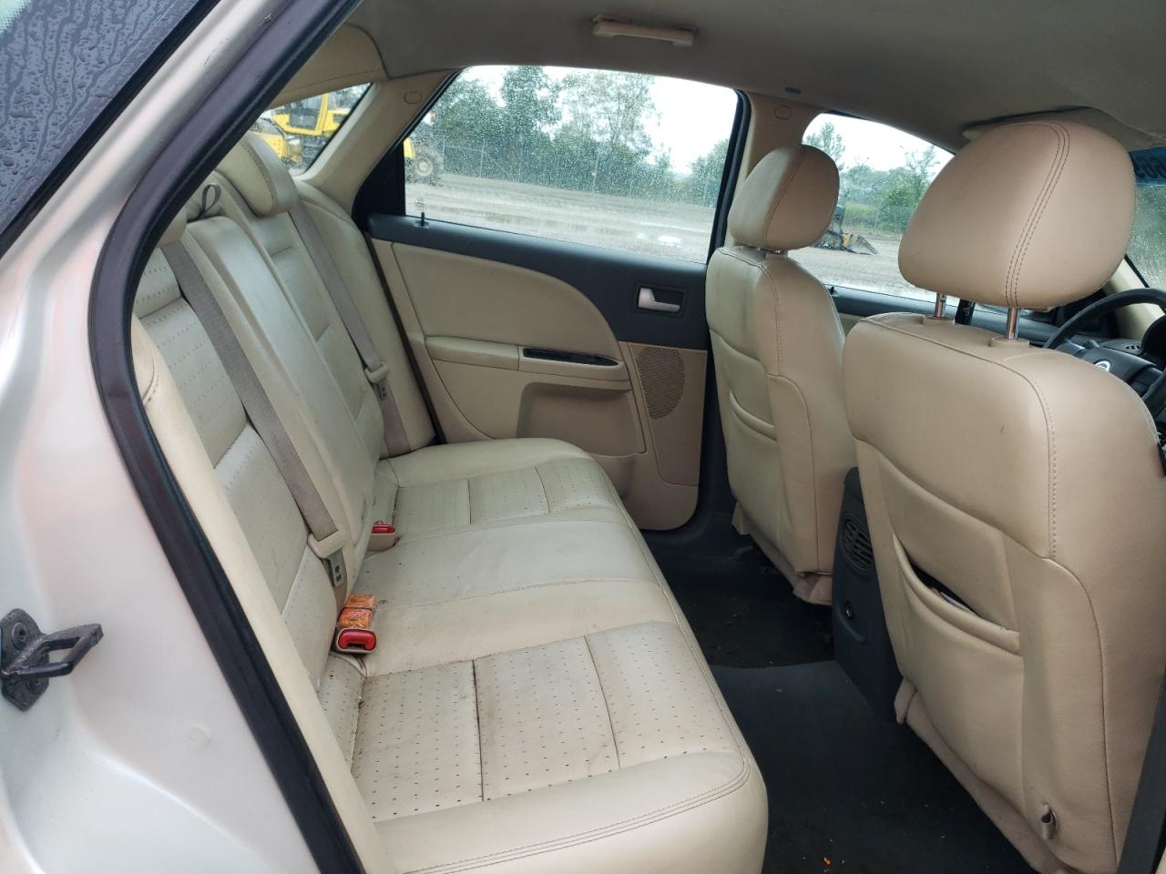 2008 Mercury Sable Luxury VIN: 1MEHM40W68G615933 Lot: 85949655