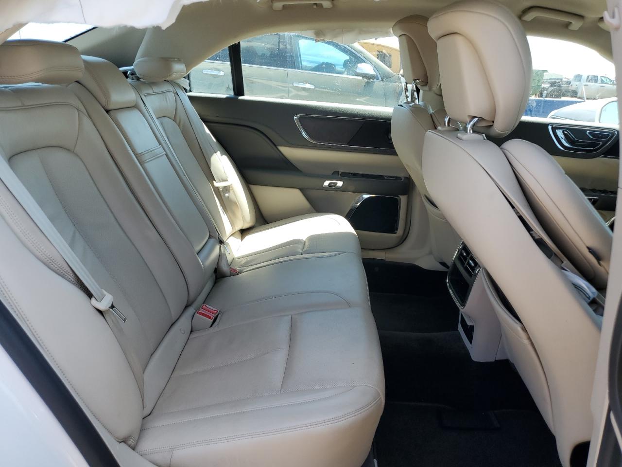 2017 Lincoln Continental Select VIN: 1LN6L9SK4H5612765 Lot: 63043055