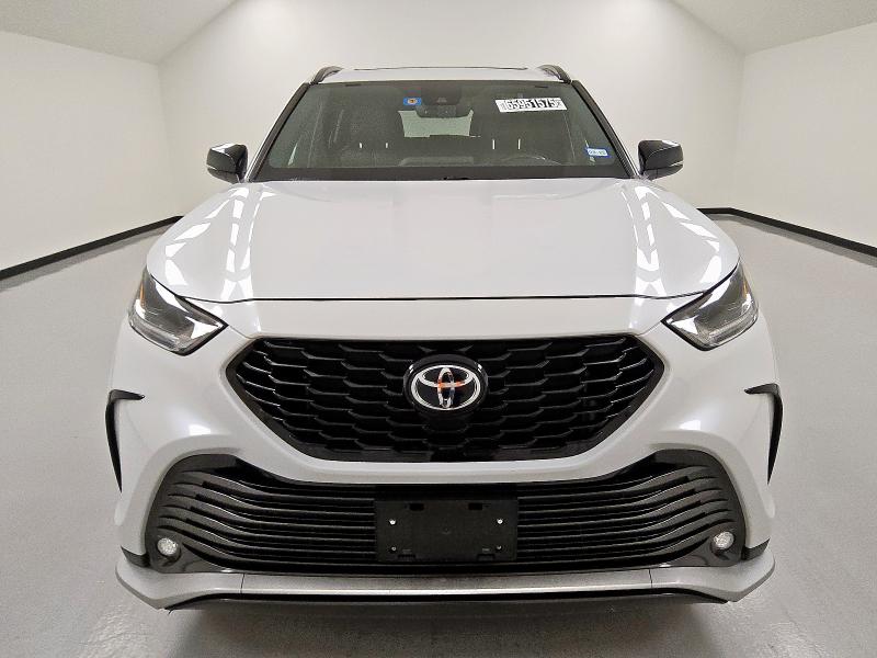 TOYOTA HIGHLANDER 2022 White