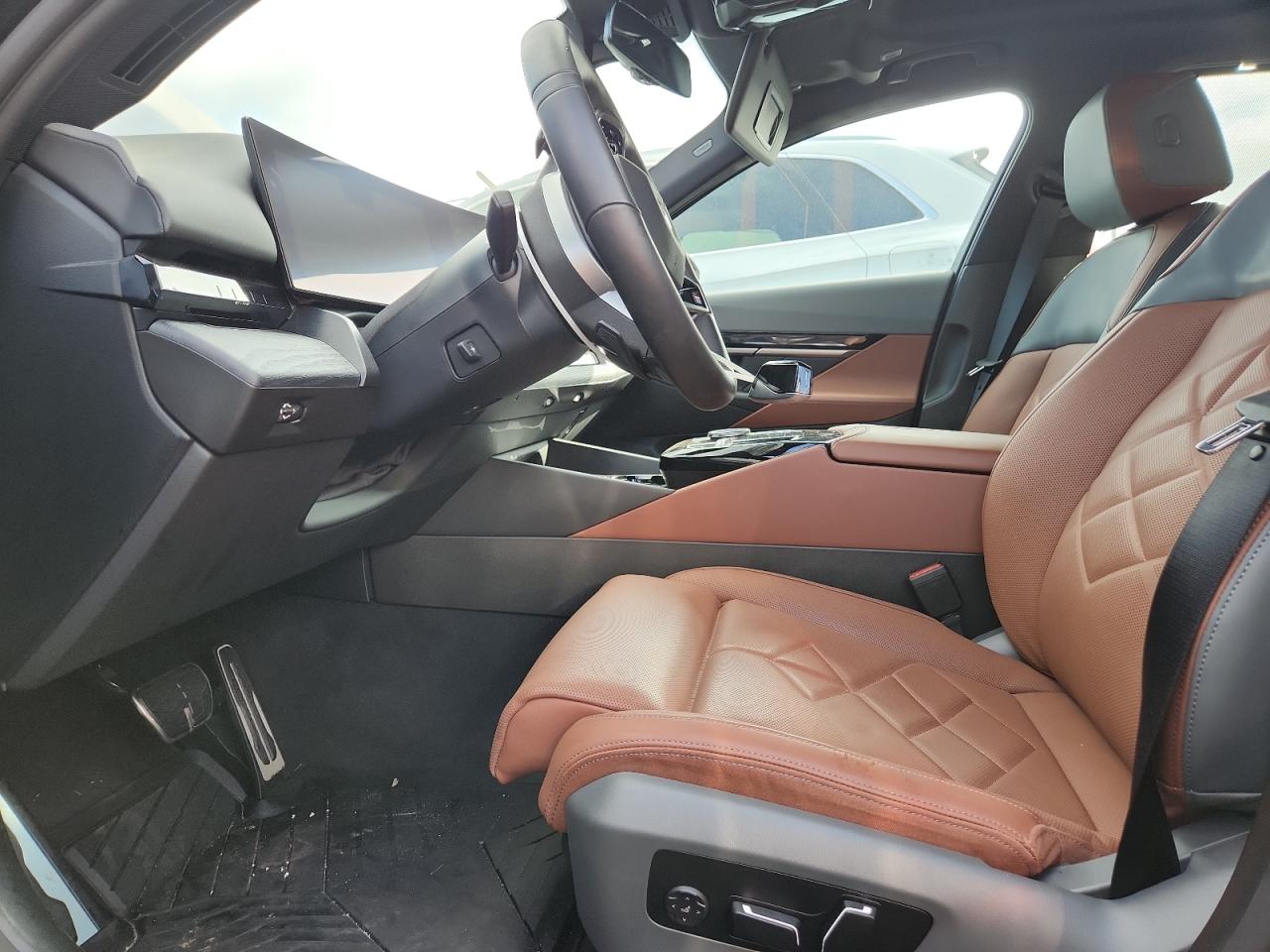 2024 BMW 540 Xi VIN: WBA63FJ06RCS89901 Lot: 64640215