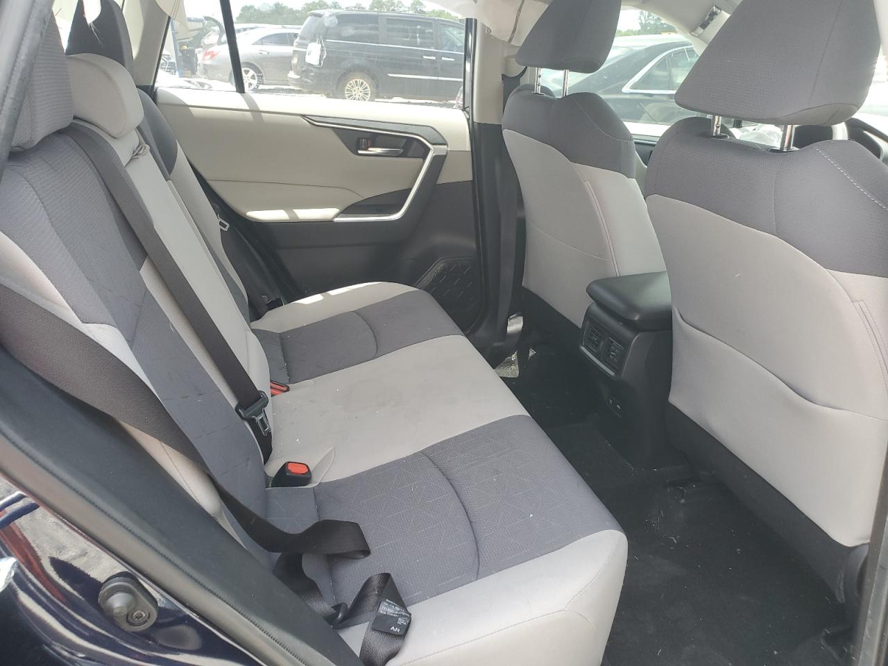 2021 Toyota Rav4 Xle VIN: JTMW1RFV5MD074270 Lot: 65121575