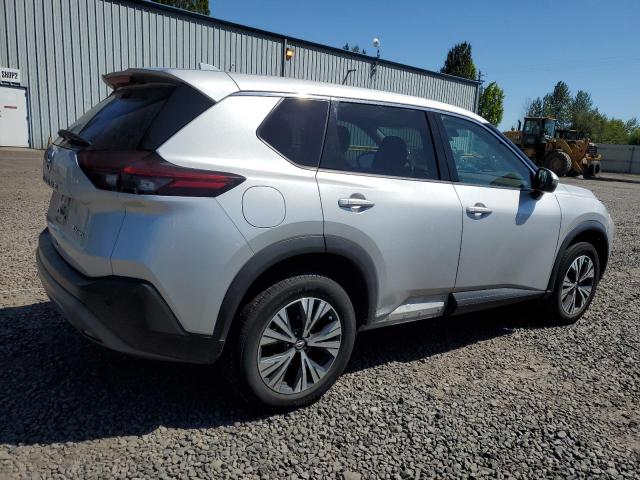  NISSAN ROGUE 2021 Srebrny
