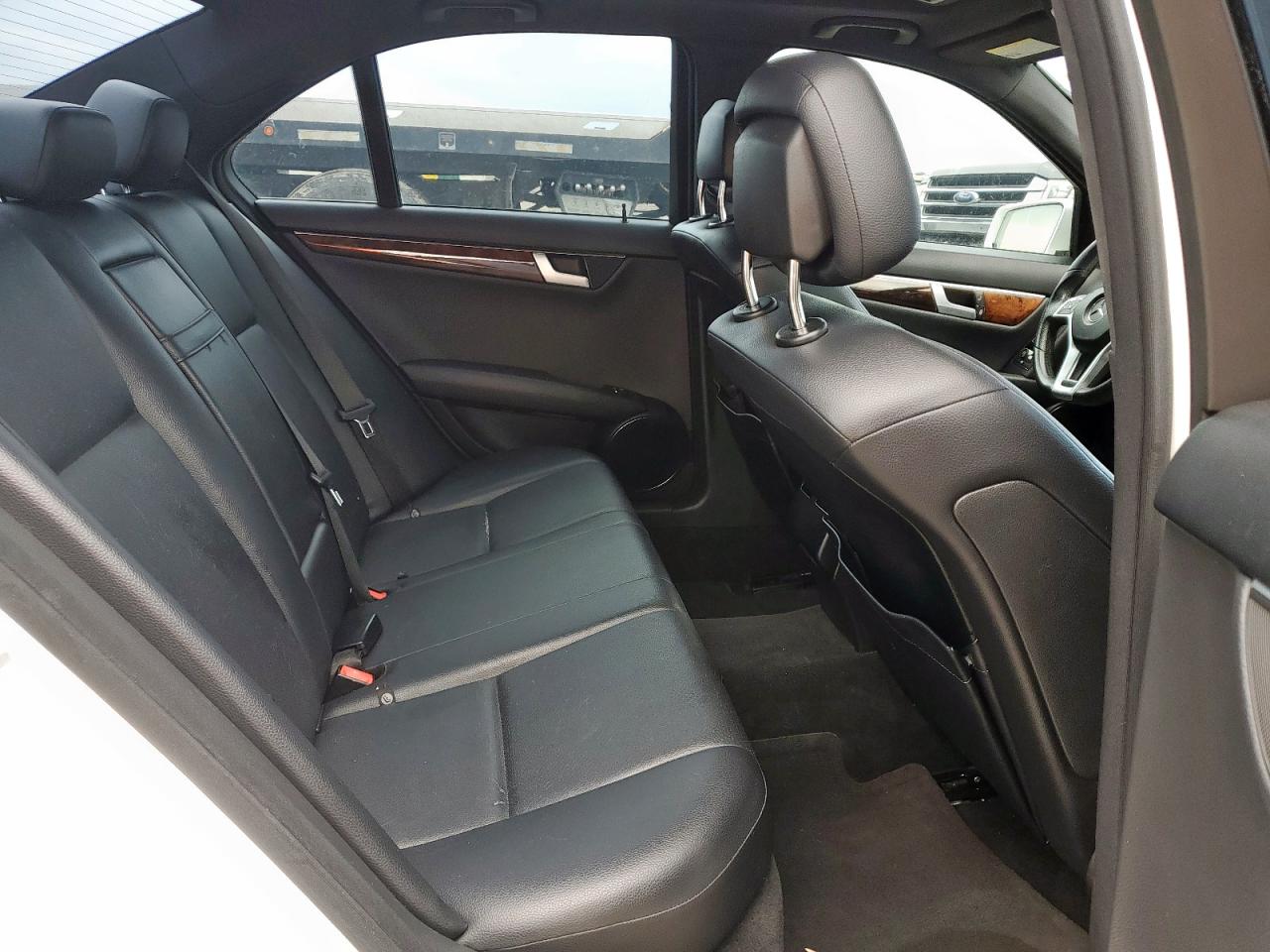 2013 Mercedes-Benz C 250 VIN: WDDGF4HB9DF977043 Lot: 64760055