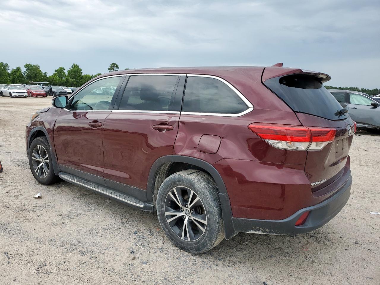 2019 Toyota Highlander Le brown null gas 5TDZZRFH6KS302181 photo #3