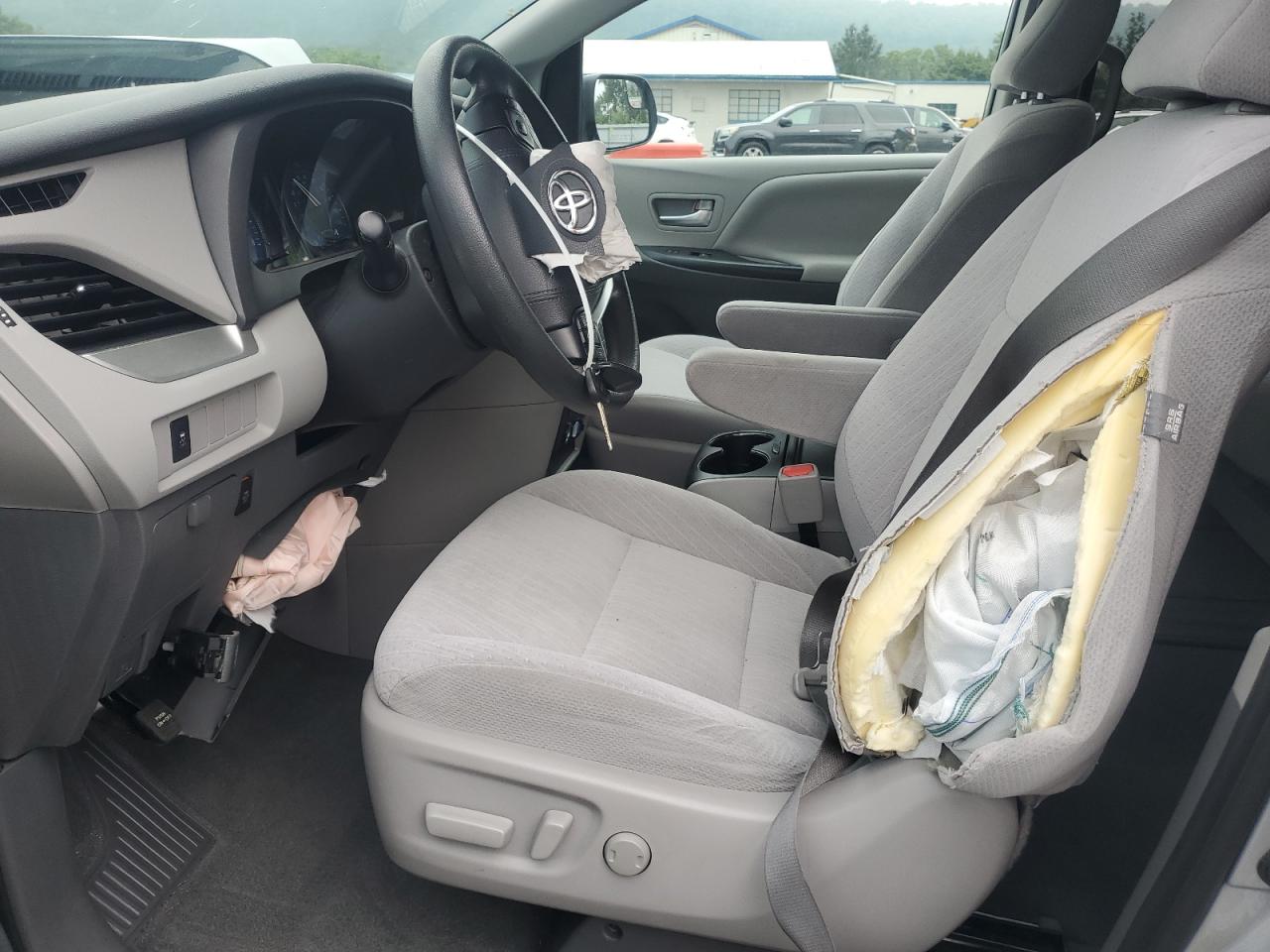 2020 Toyota Sienna Le VIN: 5TDKZ3DC2LS085879 Lot: 64889765