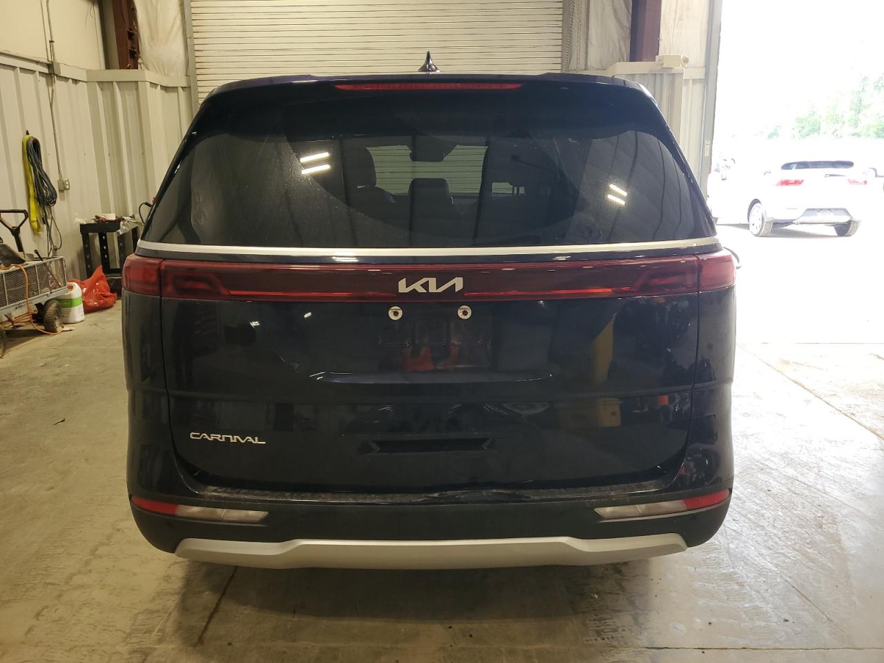 2024 Kia Carnival Lx VIN: KNDNB4H34R6322687 Lot: 63392635