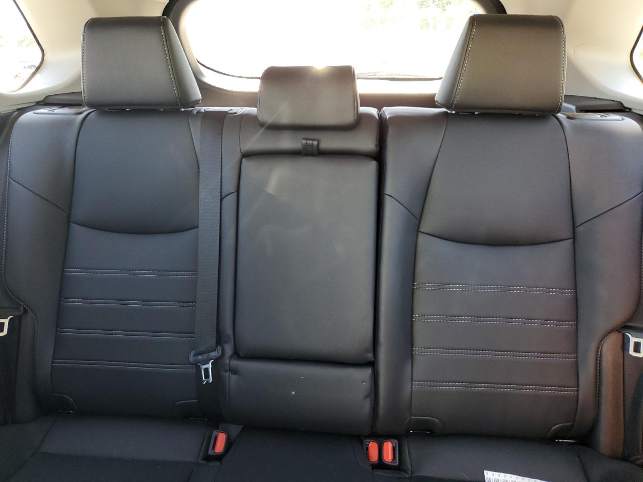 2024 Toyota Rav4 Xle Premium VIN: 2T3B6RFV8RW083006 Lot: 65147215