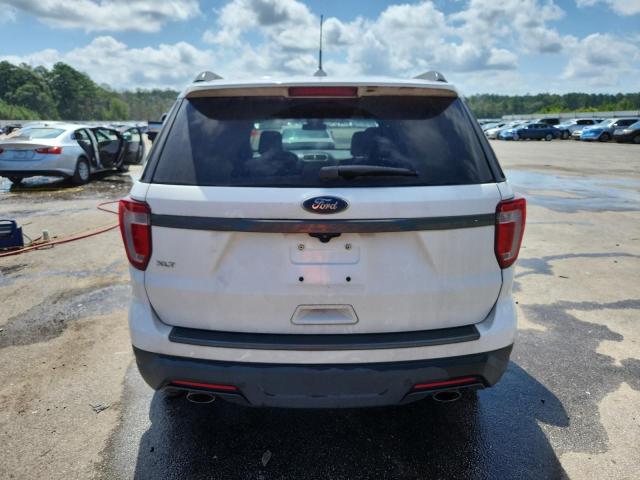  FORD EXPLORER 2018 Белы